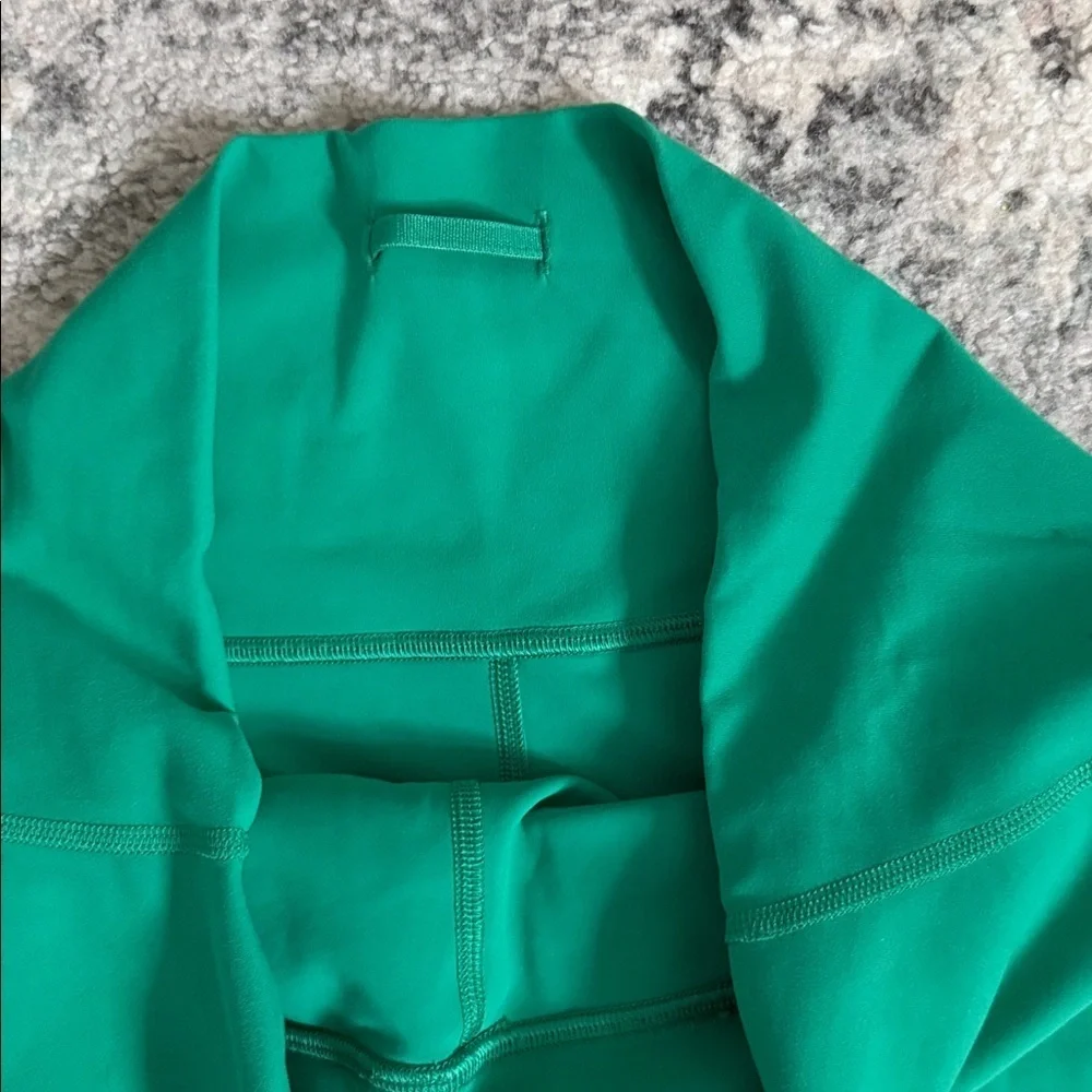 Lululemon Wunder Train High-Rise Tight with Pockets 25
